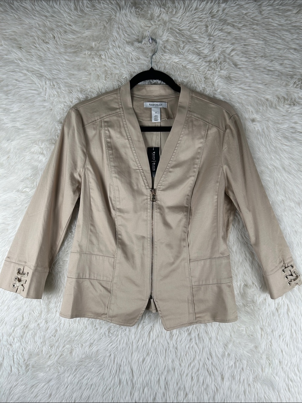 White House Black Market Beige Zip-Front Blazer